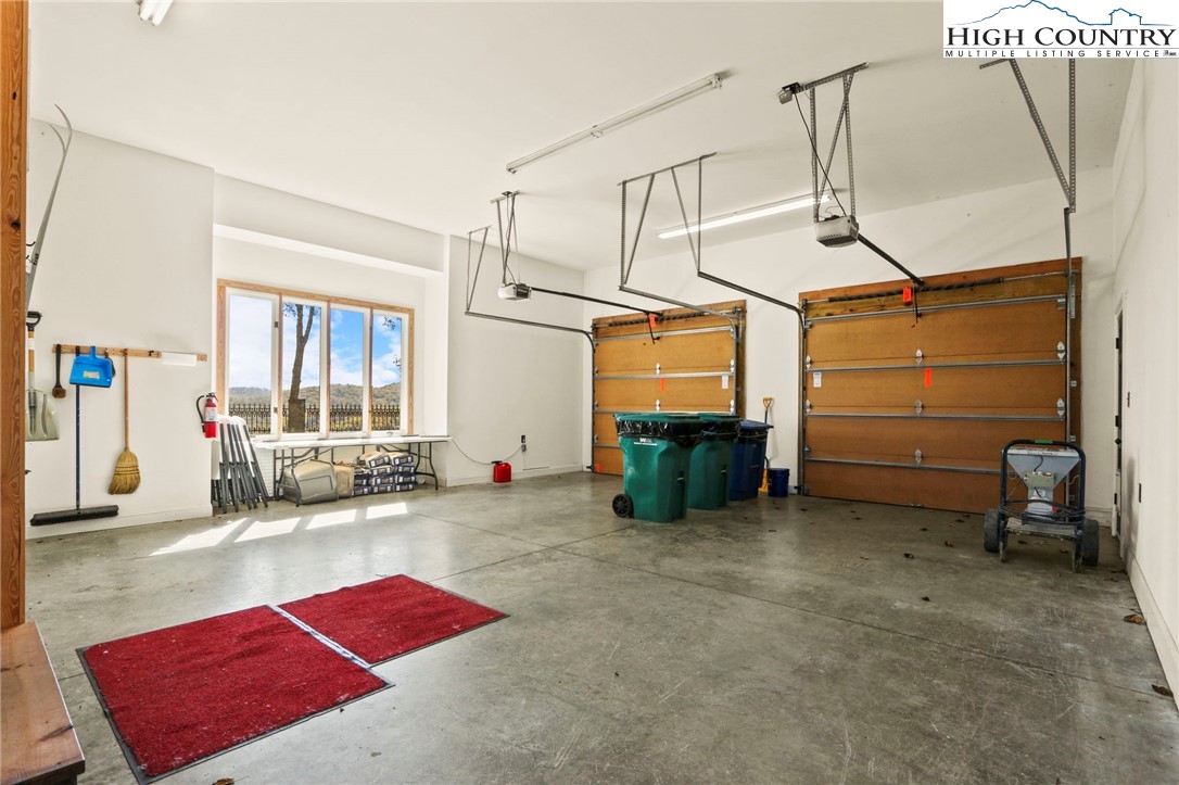 5742 Nc Highway 194 S Property Photo 49