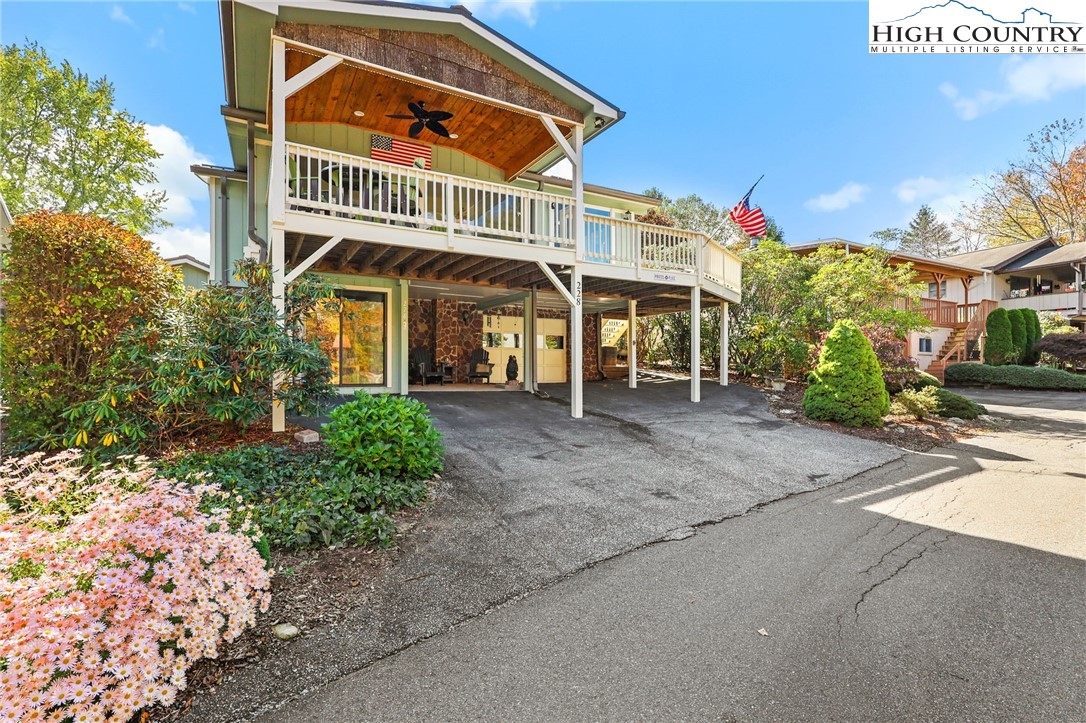 228 Snowshoe Loop Property Photo 1