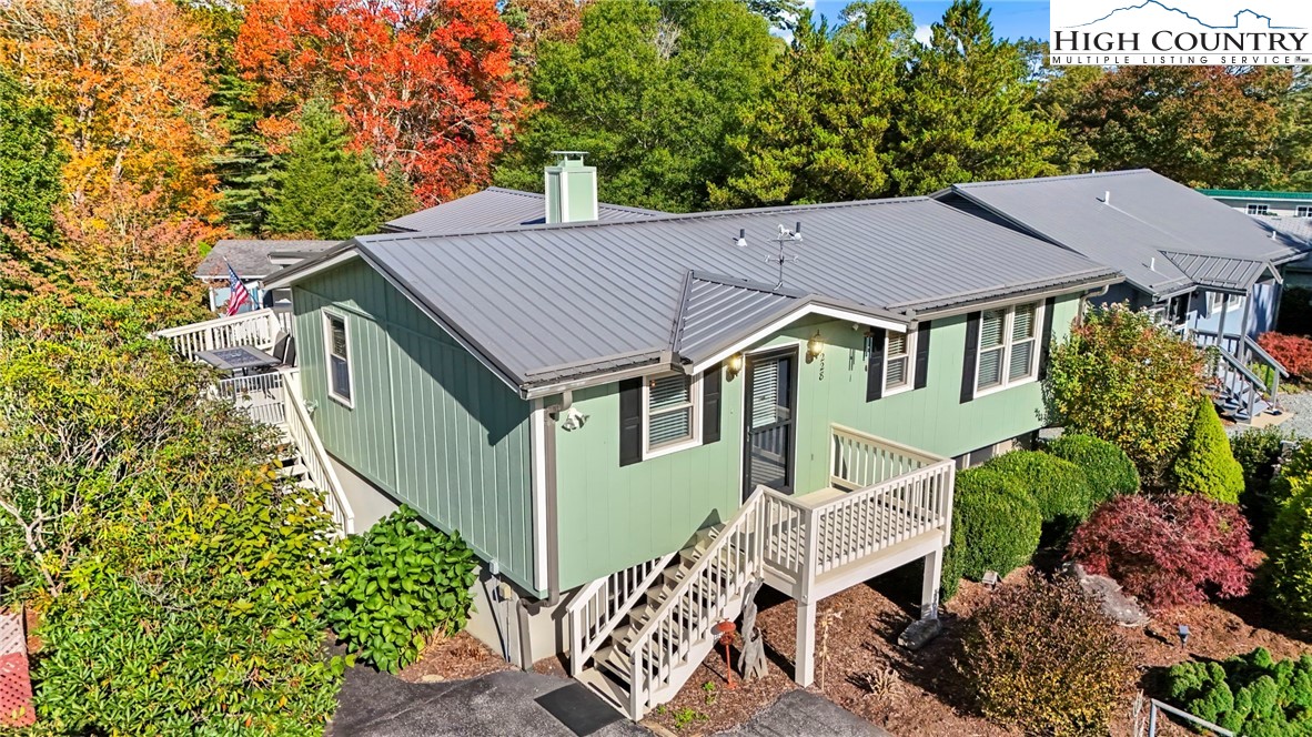 228 Snowshoe Loop Property Photo 4