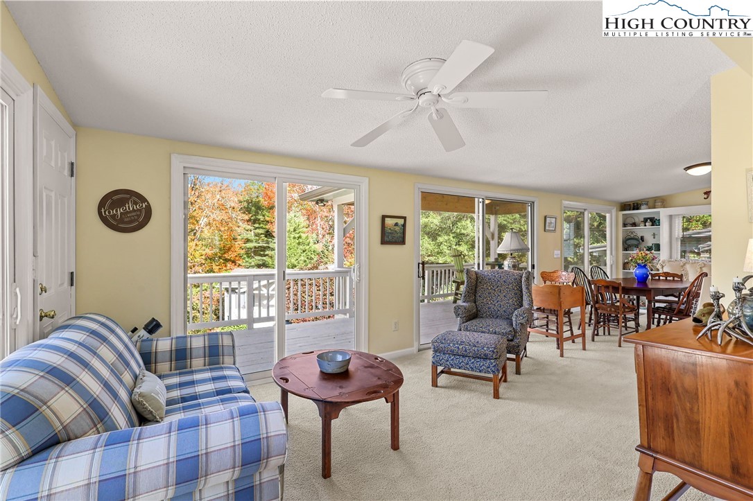 228 Snowshoe Loop Property Photo 12