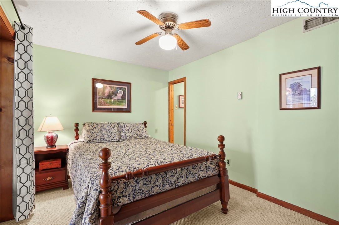 228 Snowshoe Loop Property Photo 31