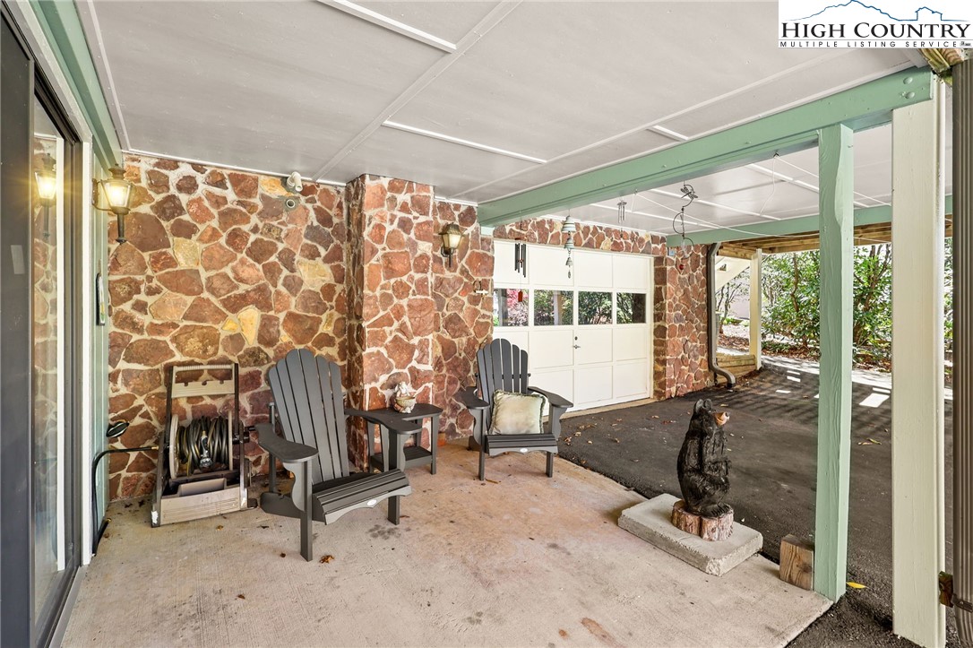 228 Snowshoe Loop Property Photo 36