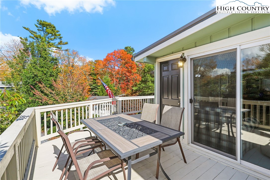 228 Snowshoe Loop Property Photo 41