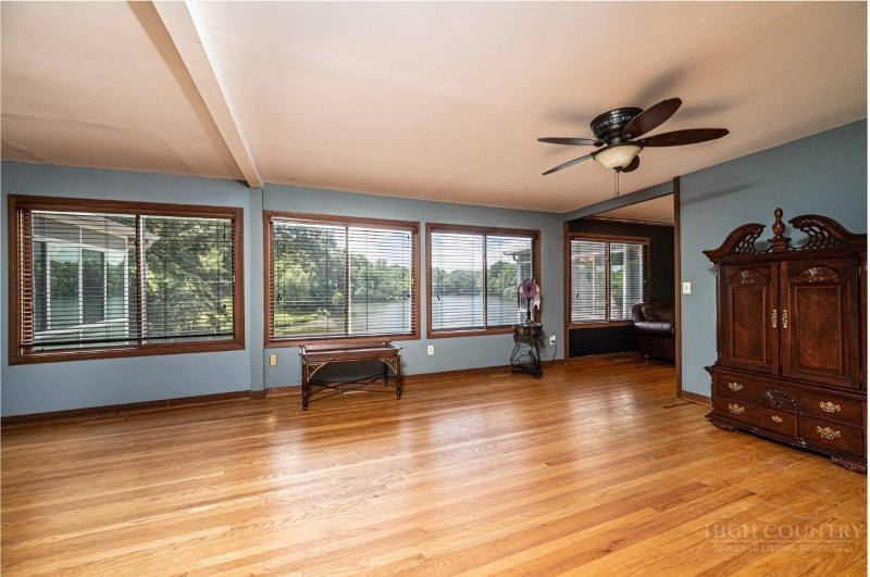 10 Riverview Circle Property Photo 16