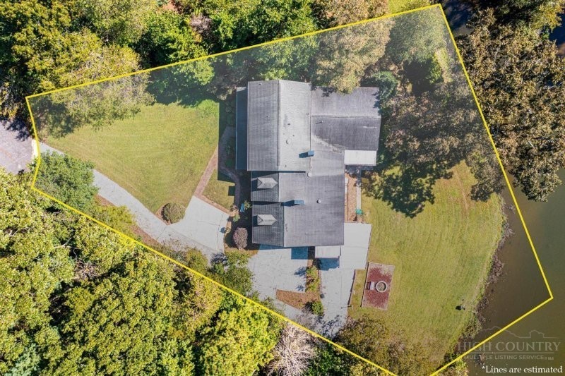 10 Riverview Circle Property Photo 47