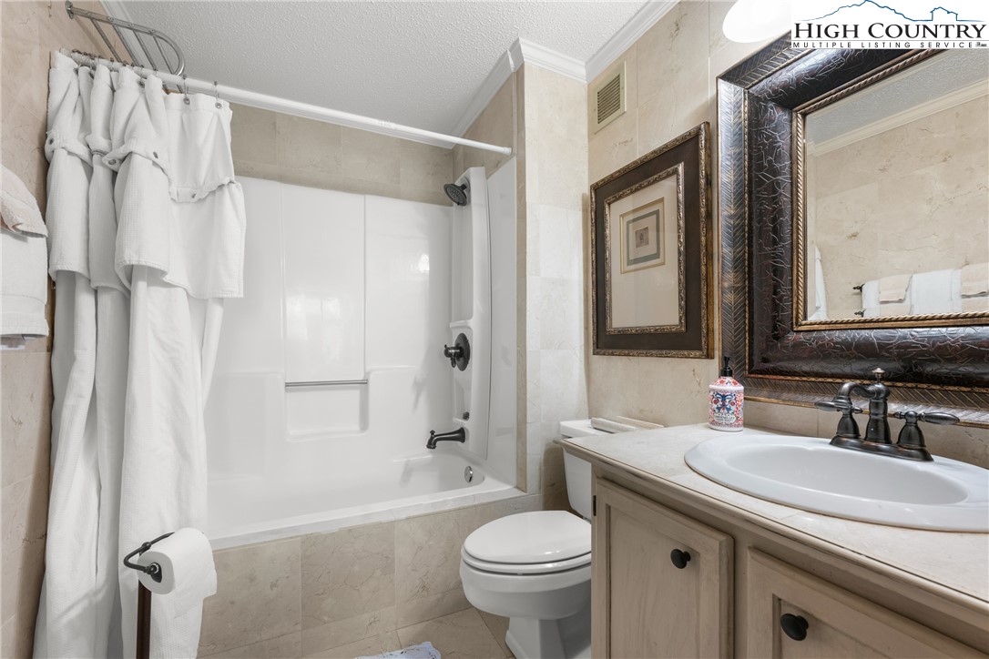 303 Sugar Top Drive 2921 Property Photo 16