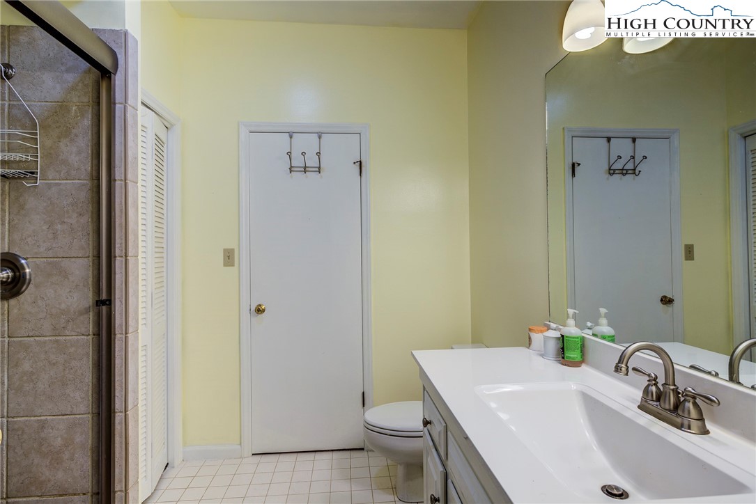 249 Red Bird Lane Property Photo 8