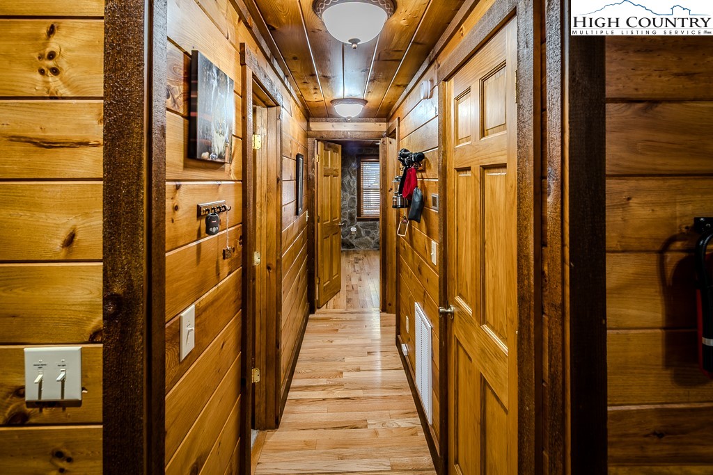 719 Pine Ridge Road Property Photo 12