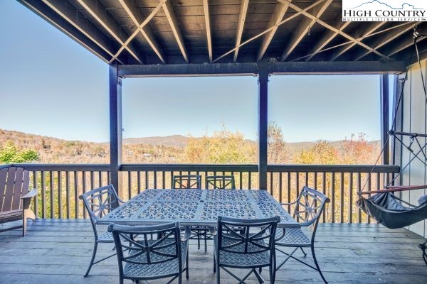 144 Skyleaf Lane 703 Property Photo 17