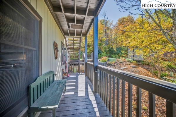 144 Skyleaf Lane 703 Property Photo 24