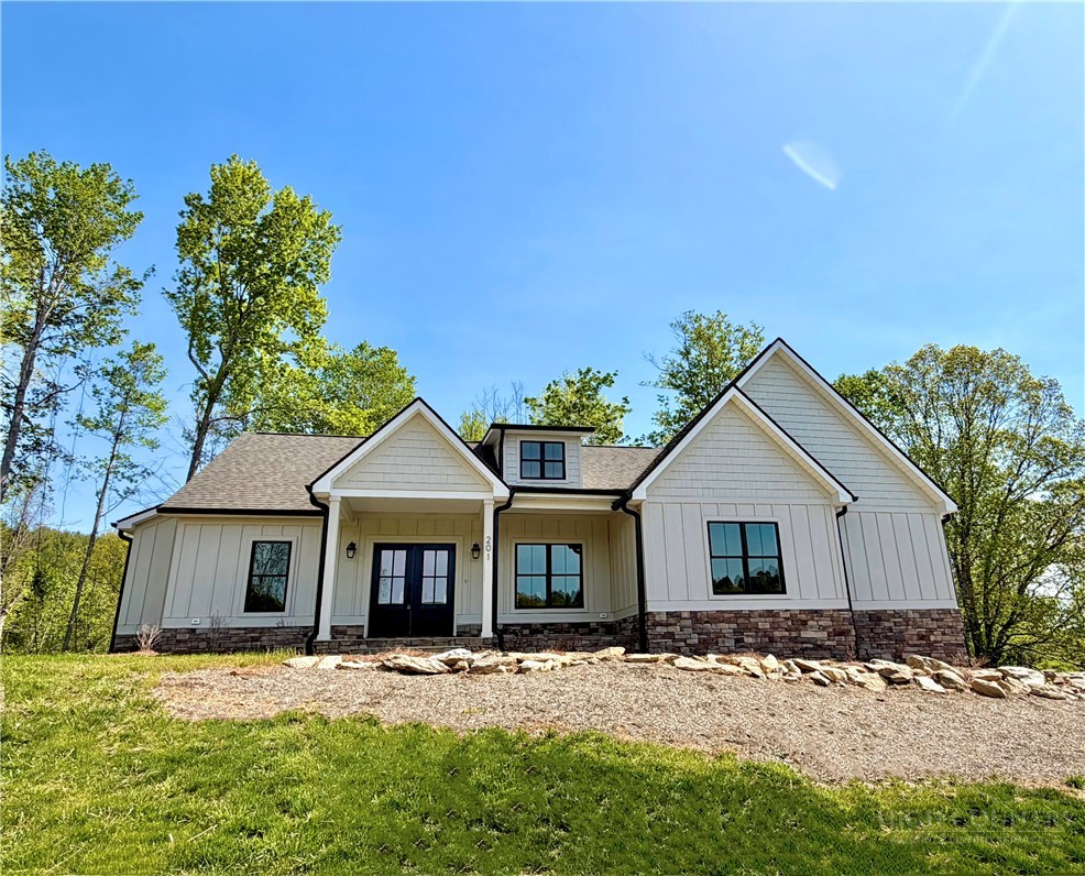 201 Whispering River Drive Property Photo 1