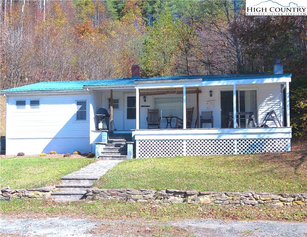 9752 Old Highway 16 Highway Property Photo 1