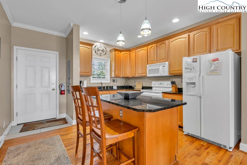 3441 Beech Mountain Parkway A6 Property Photo 13