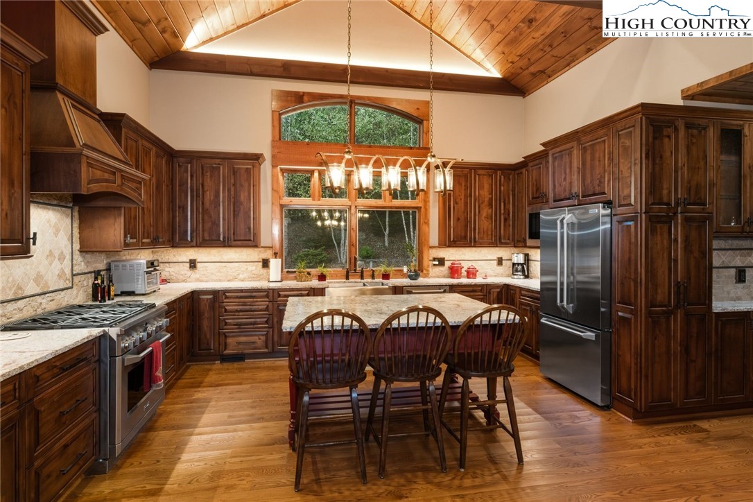 550 Big Sky Road Property Photo 6