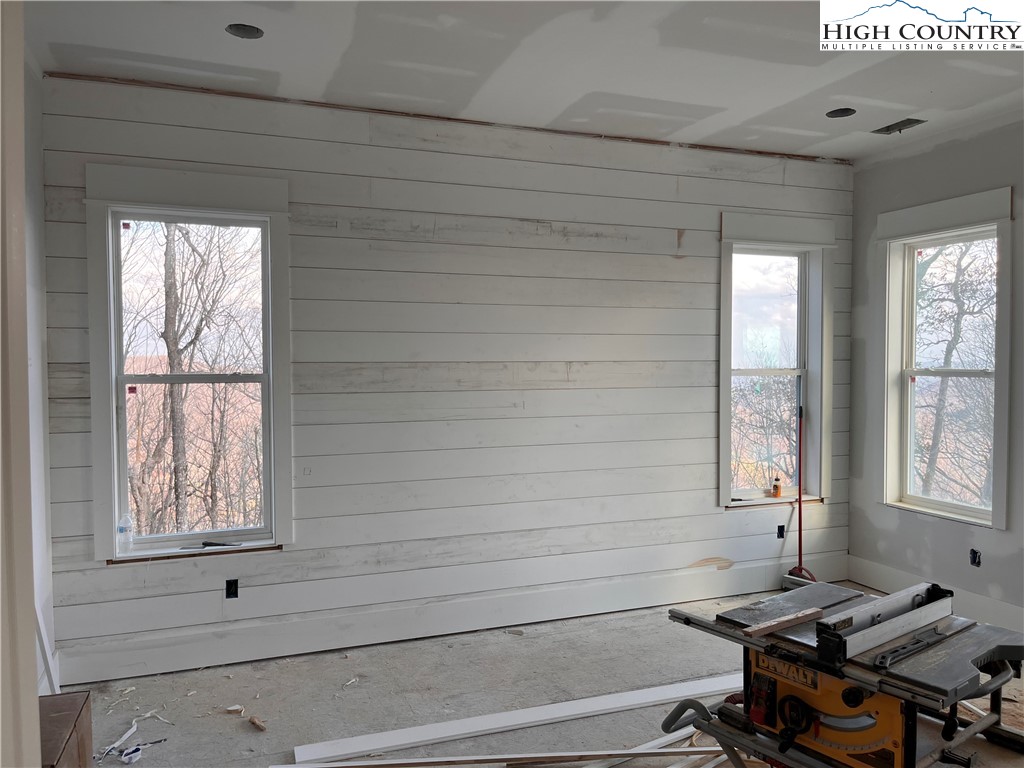 2120 Elk Creek Mountain Parkway Property Photo 20