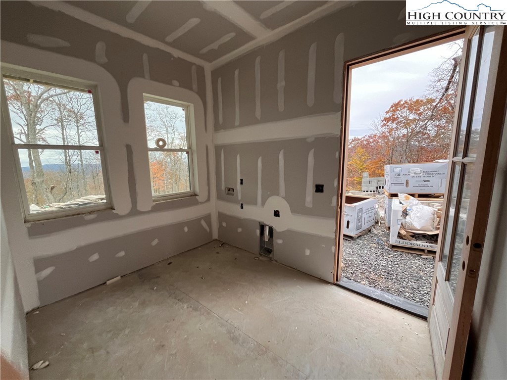 2120 Elk Creek Mountain Parkway Property Photo 22