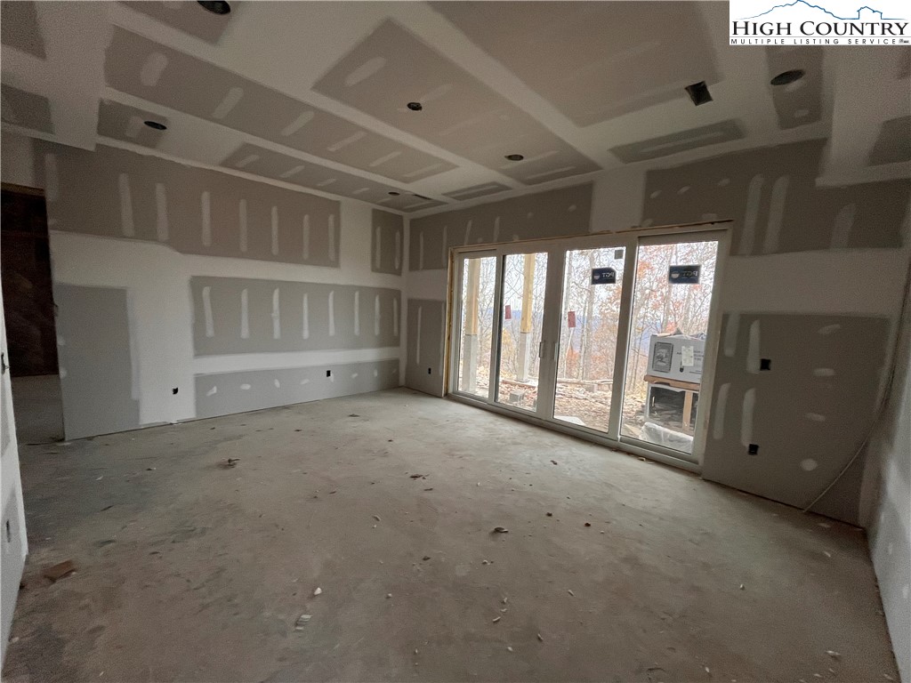 2120 Elk Creek Mountain Parkway Property Photo 24