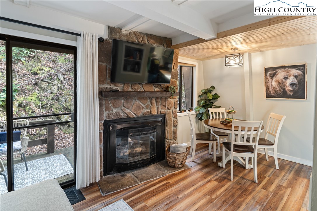 24 Creekside Drive A Property Photo 3