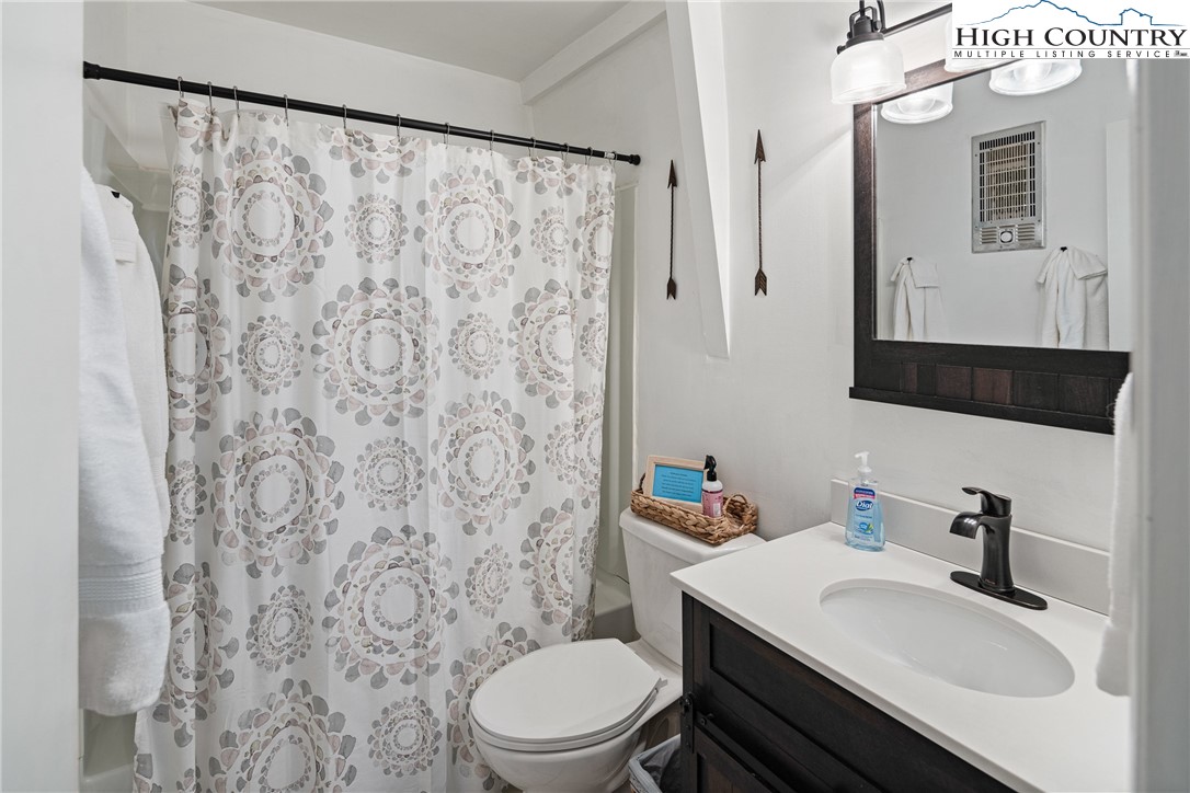 24 Creekside Drive A Property Photo 14