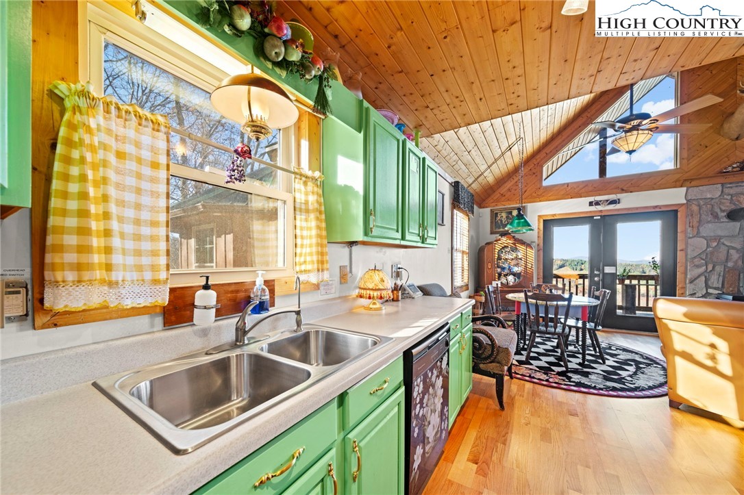 1902 Brown Road Property Photo 16
