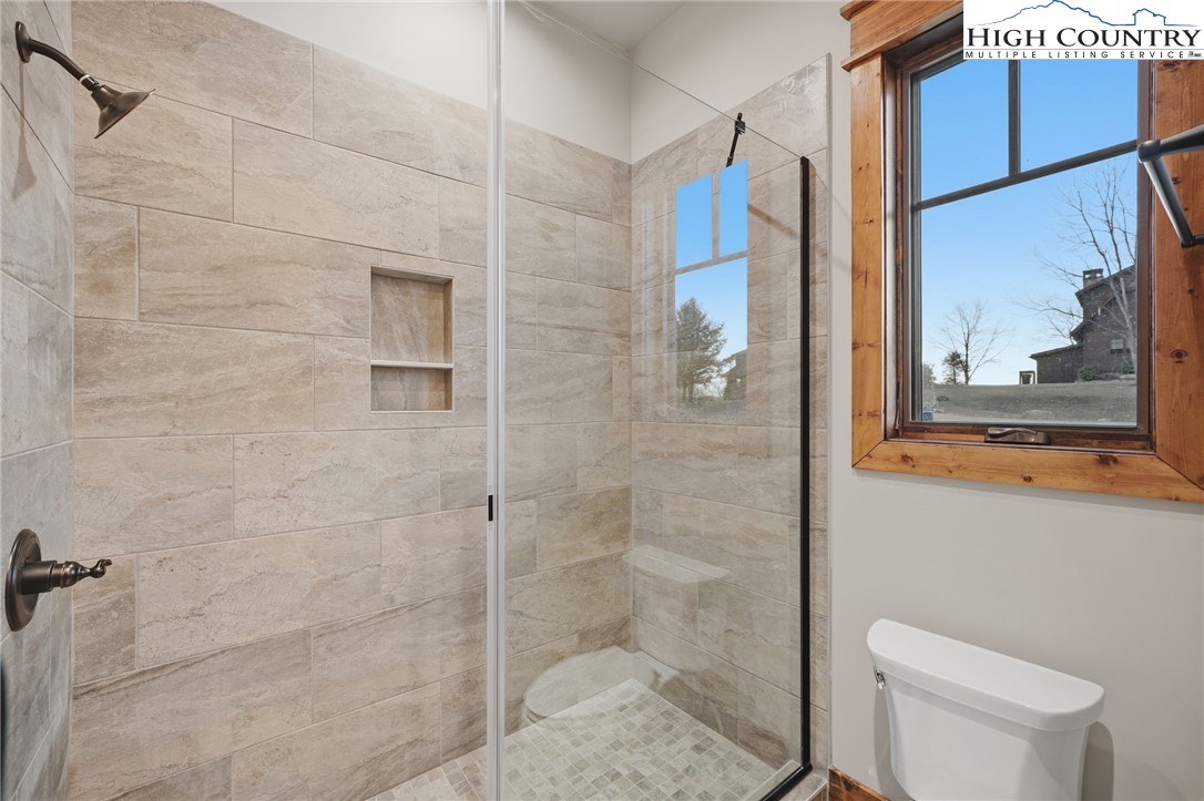 123 High Country Overlook Property Photo 33