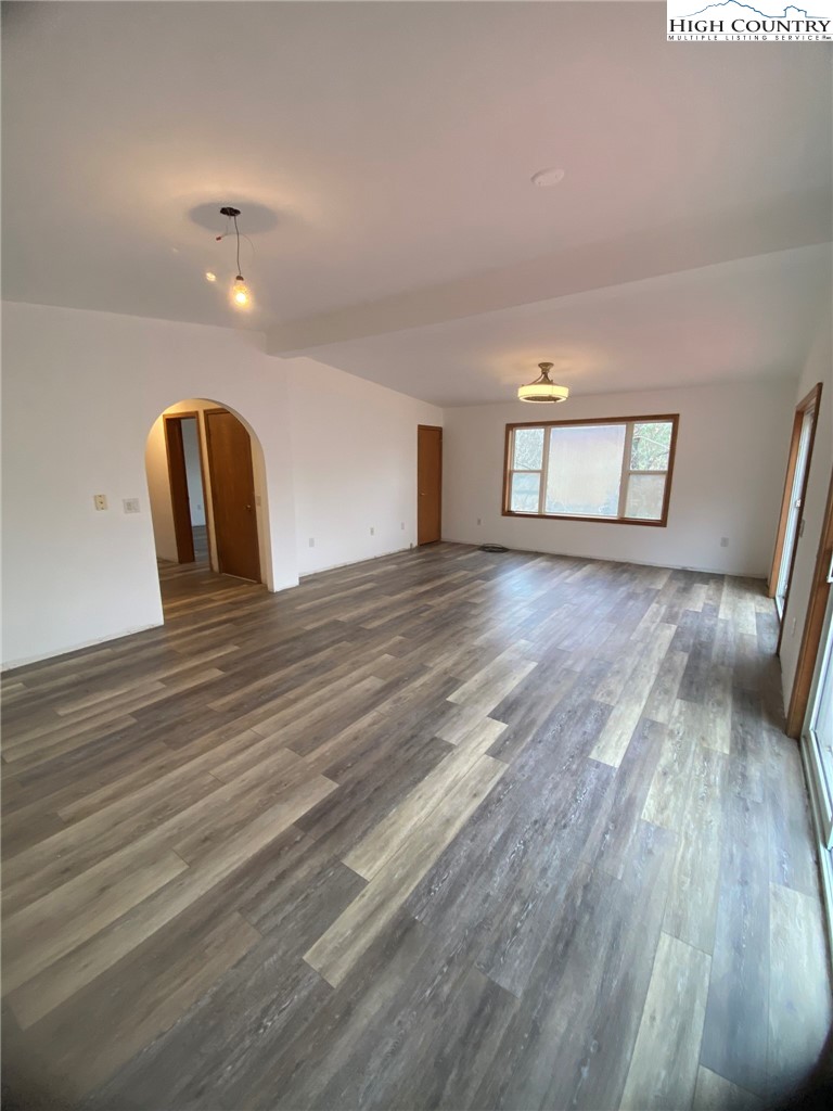 257 Isabel Way Property Photo 10