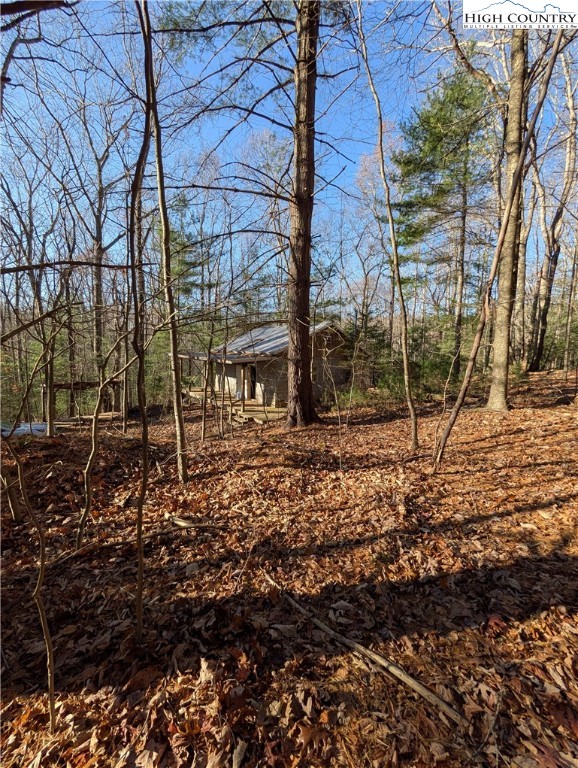 574 Three Creeks Lane Property Photo 32