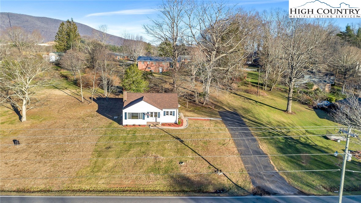 566 Buck Mountain Circle Property Photo 3
