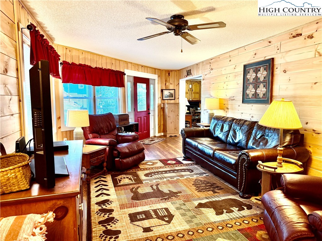 12 Yarrow Loop Property Photo 7