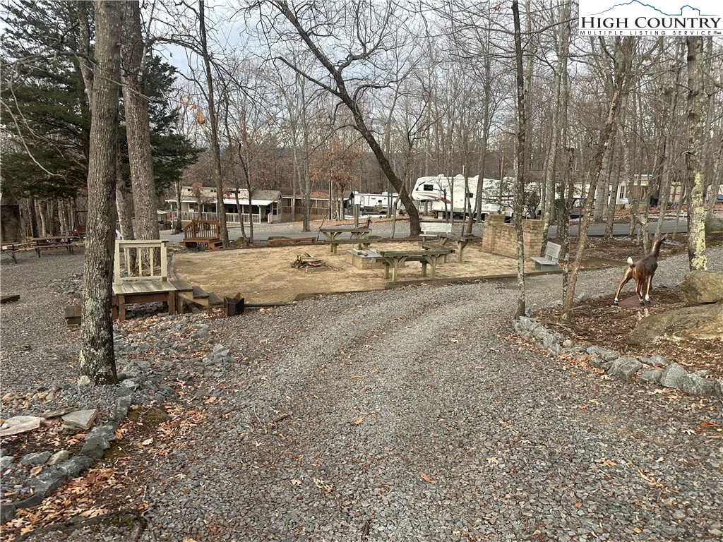616 Dogwood Circle Property Photo 20