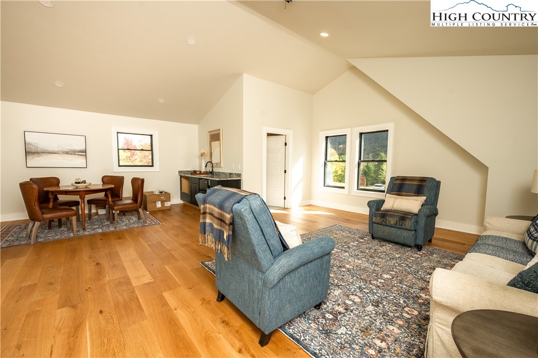 617 Eagle Creek Trail Property Photo 40