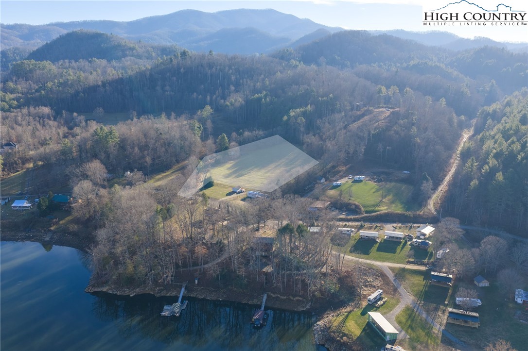 1183 Cowan Town Property Photo 6