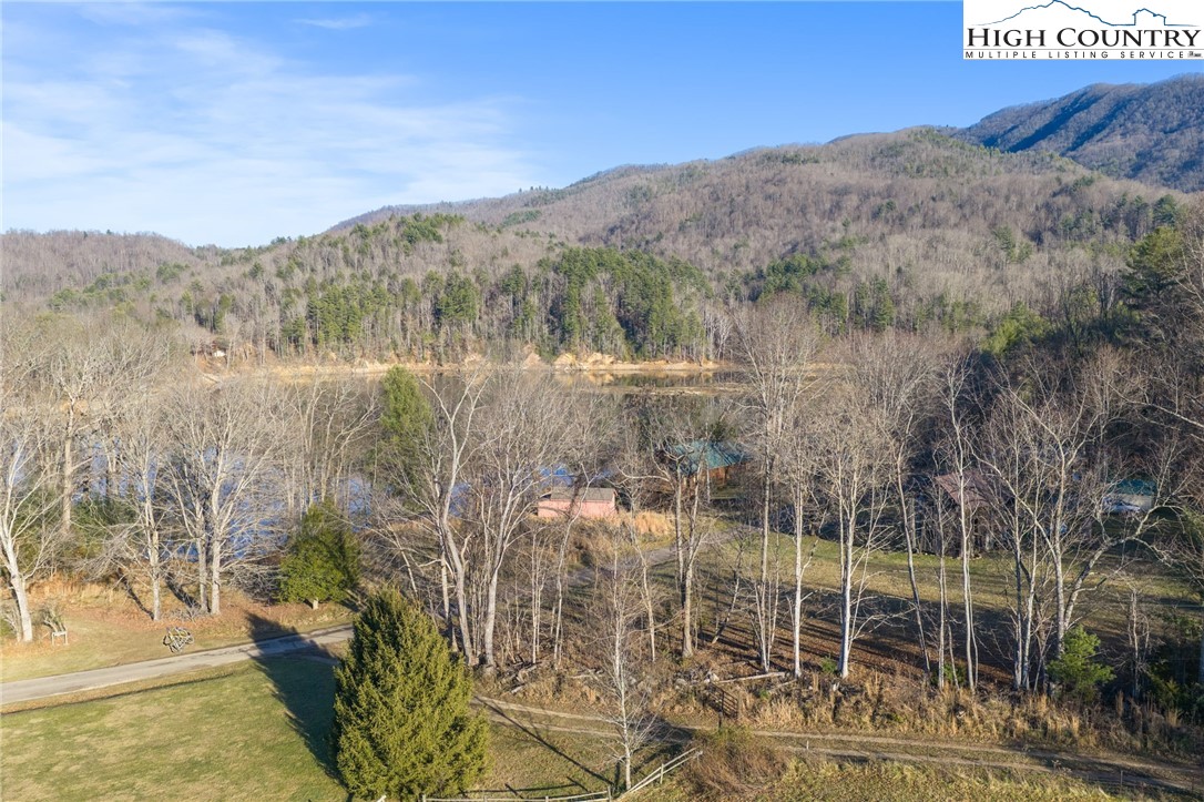 1183 Cowan Town Property Photo 12