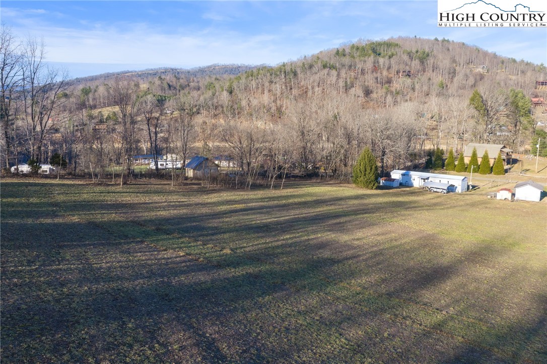 1183 Cowan Town Property Photo 19
