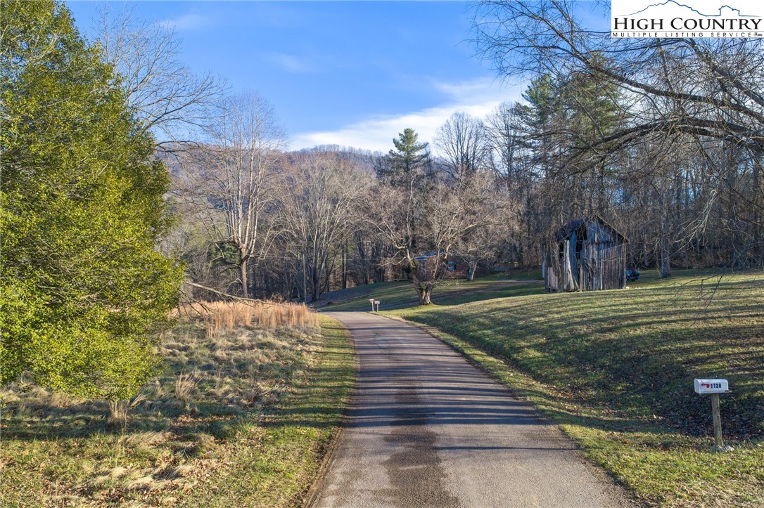 1183 Cowan Town Property Photo 24