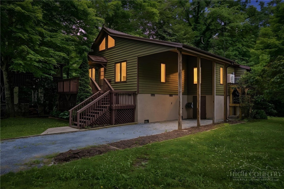 208 Meadow Loop Property Photo 1