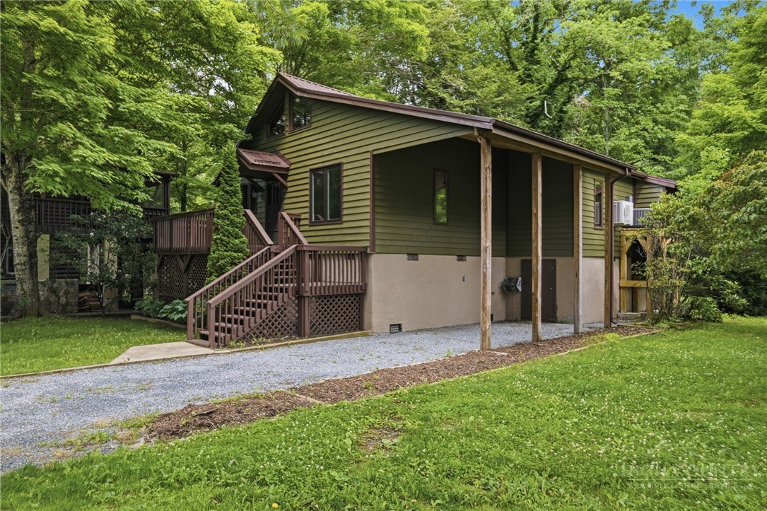 208 Meadow Loop Property Photo 3