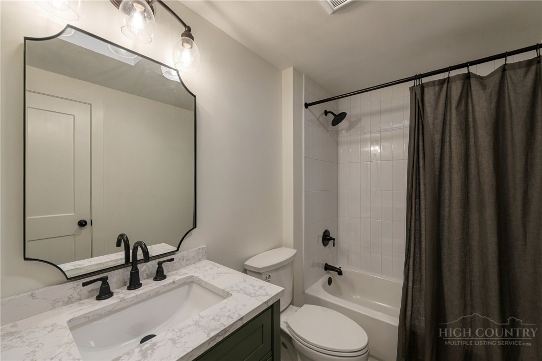 208 Meadow Loop Property Photo 18
