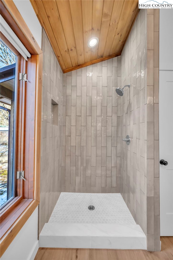208 Meadow Loop Property Photo 21