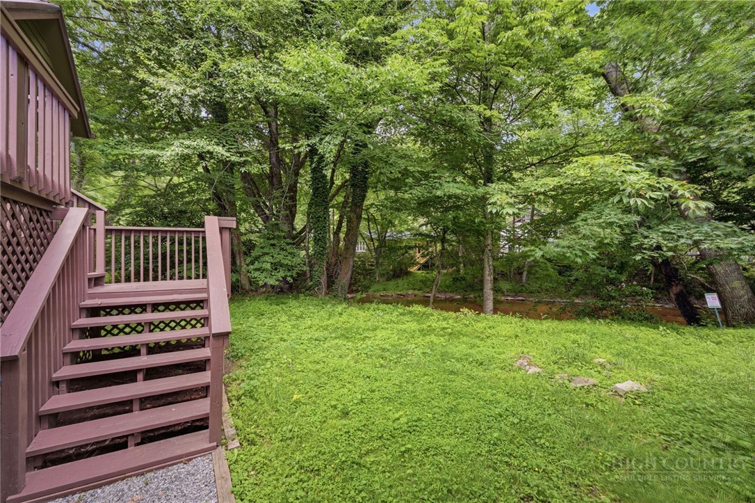 208 Meadow Loop Property Photo 32