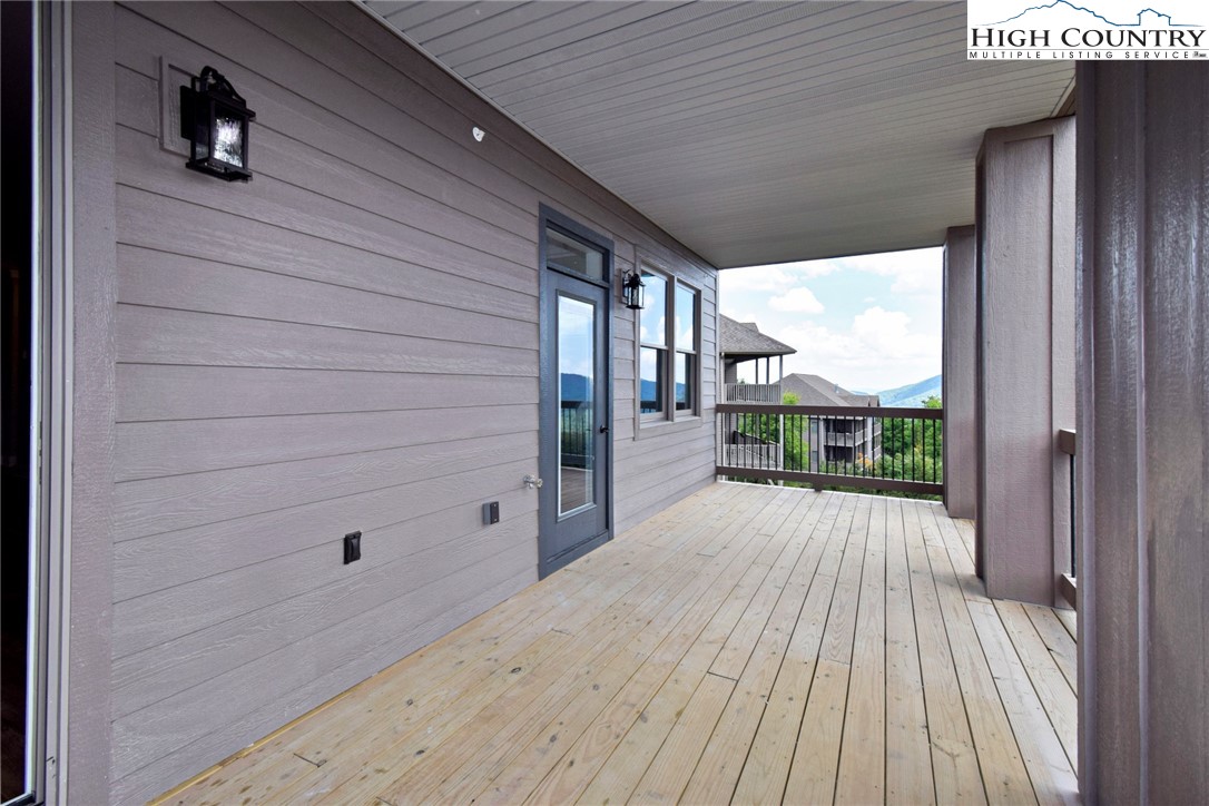 156 Crescent Lane 23c Property Photo 24