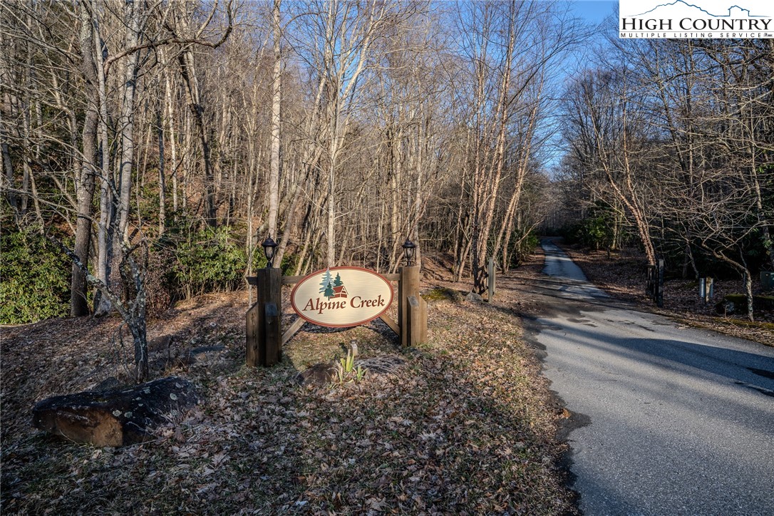 19 Valley View Court Property Photo 1