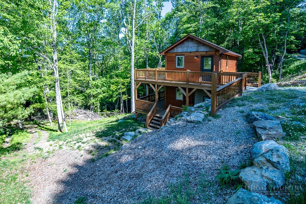 131 Ollie Trail Property Photo 3