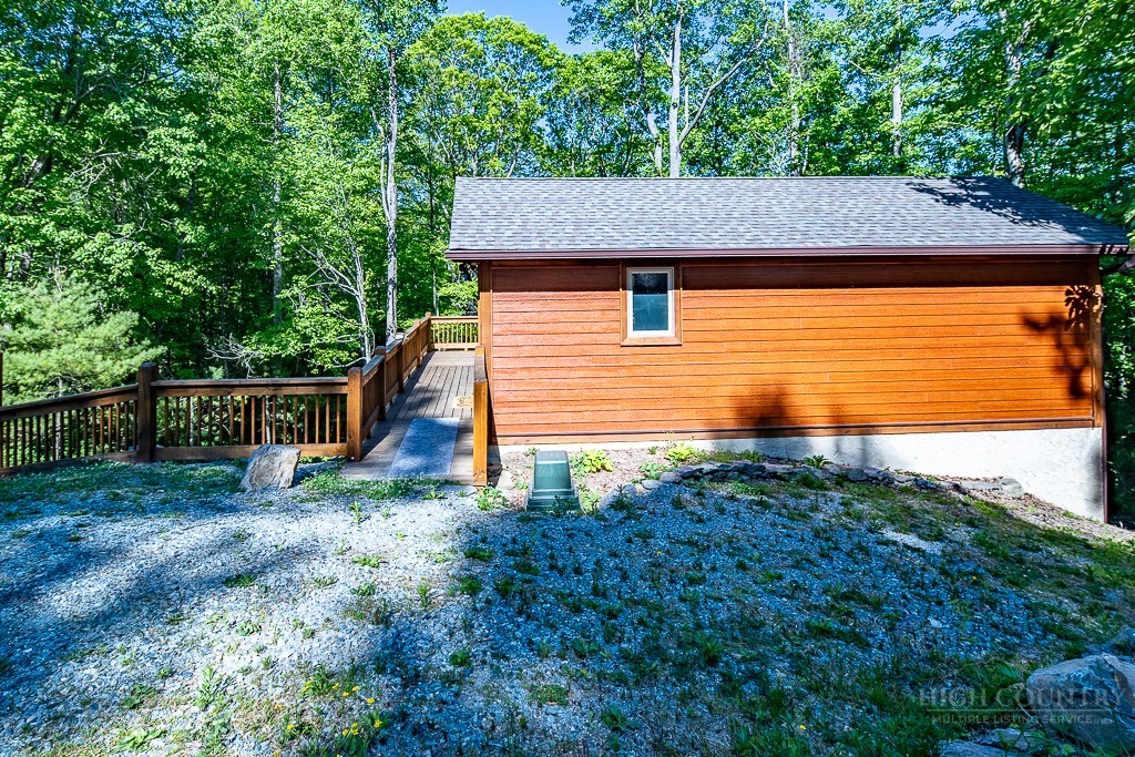 131 Ollie Trail Property Photo 5