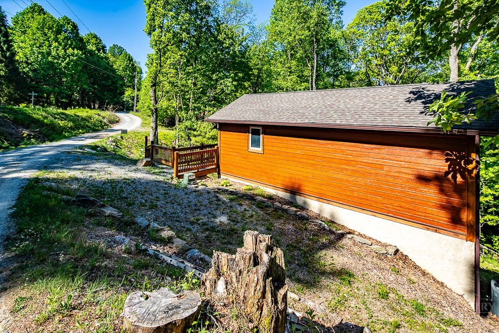 131 Ollie Trail Property Photo 6