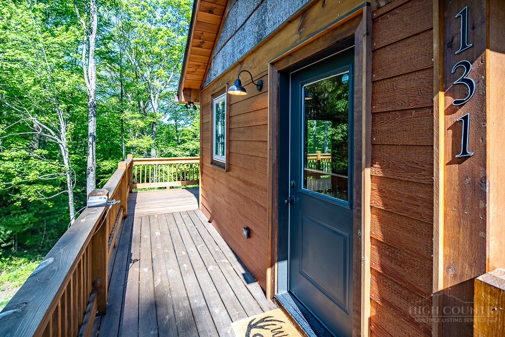 131 Ollie Trail Property Photo 8