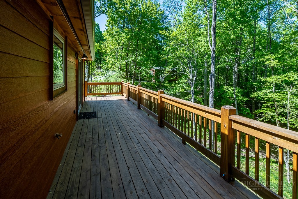 131 Ollie Trail Property Photo 12