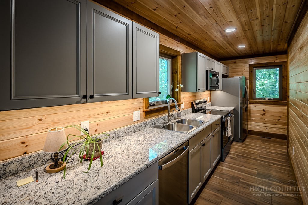 131 Ollie Trail Property Photo 20
