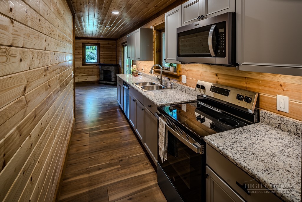 131 Ollie Trail Property Photo 23