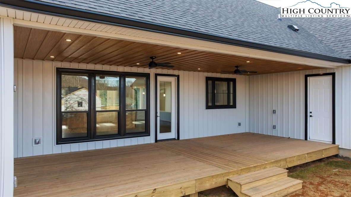 20 Busic Ridge Property Photo 14